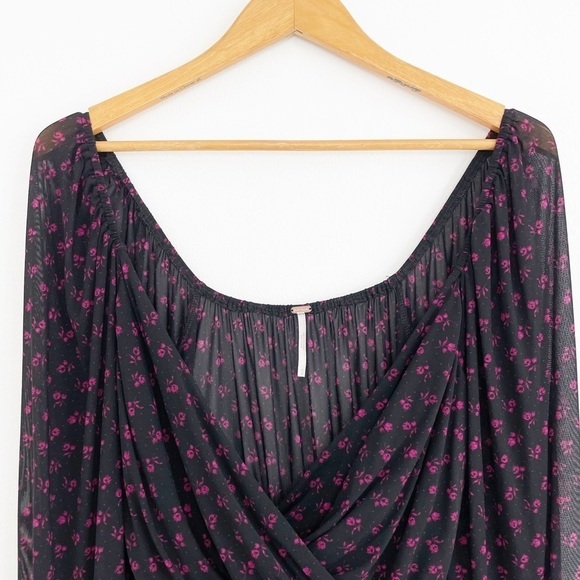Free People Boho Black Floral Cropped Long Sleeve Top Size Medium - Picture 3 of 16